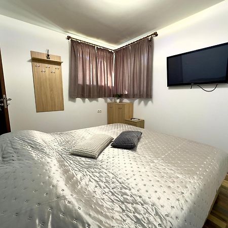 Navial Hotel Габрово Екстериор снимка