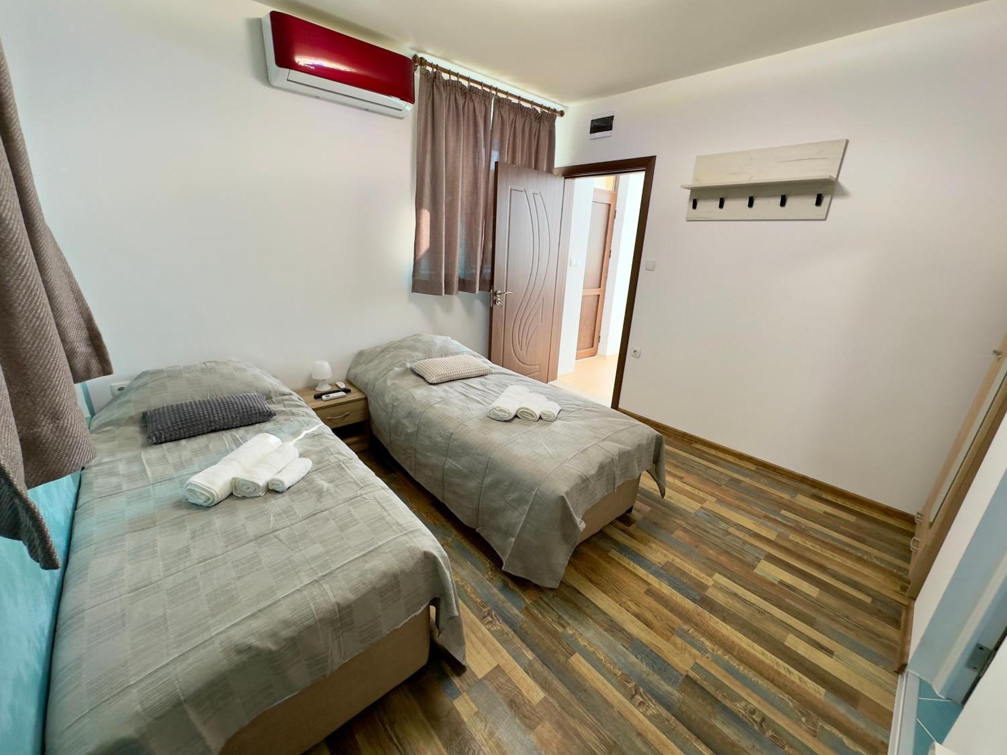 Navial Hotel Габрово Екстериор снимка