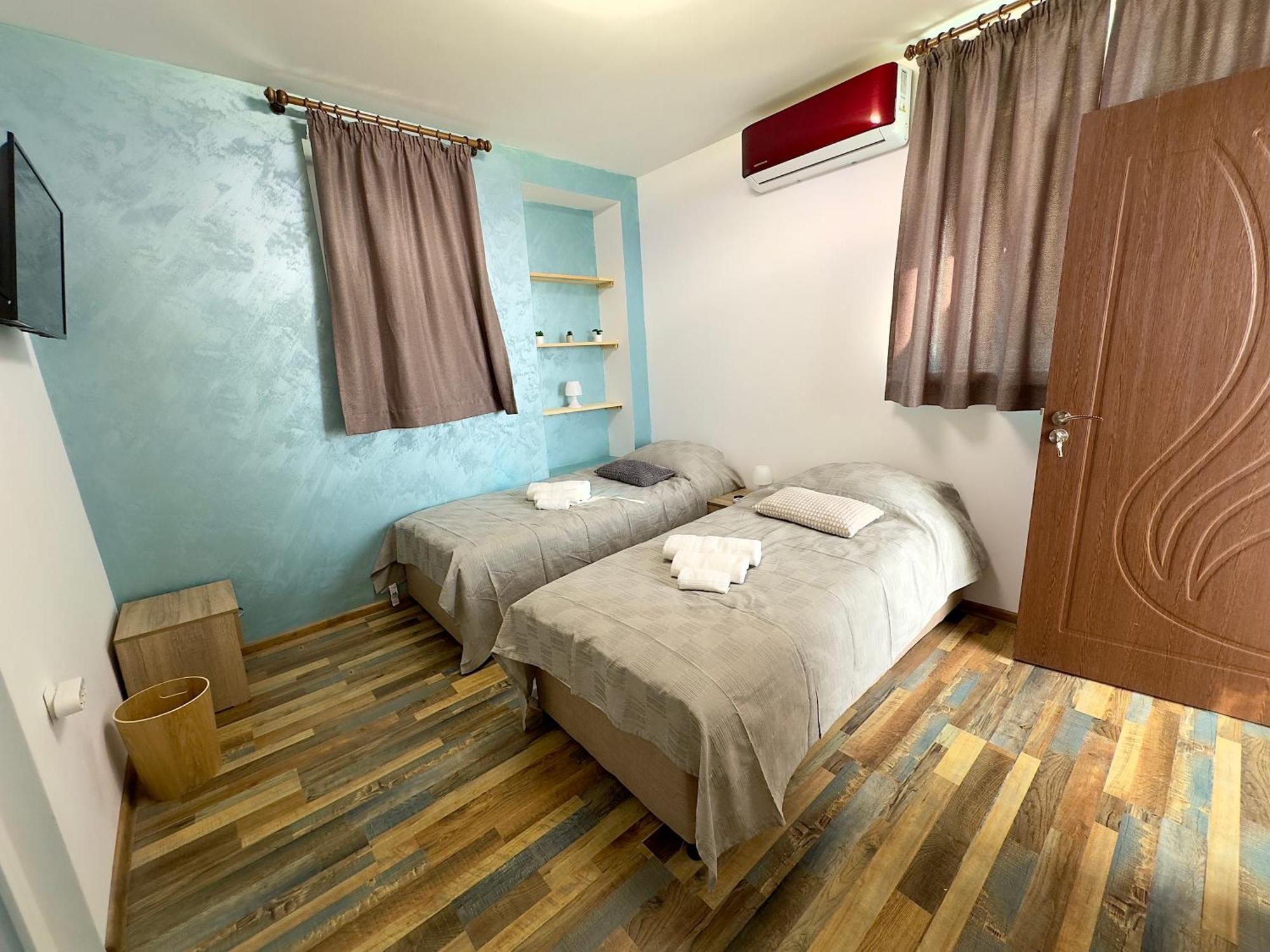 Navial Hotel Габрово Екстериор снимка