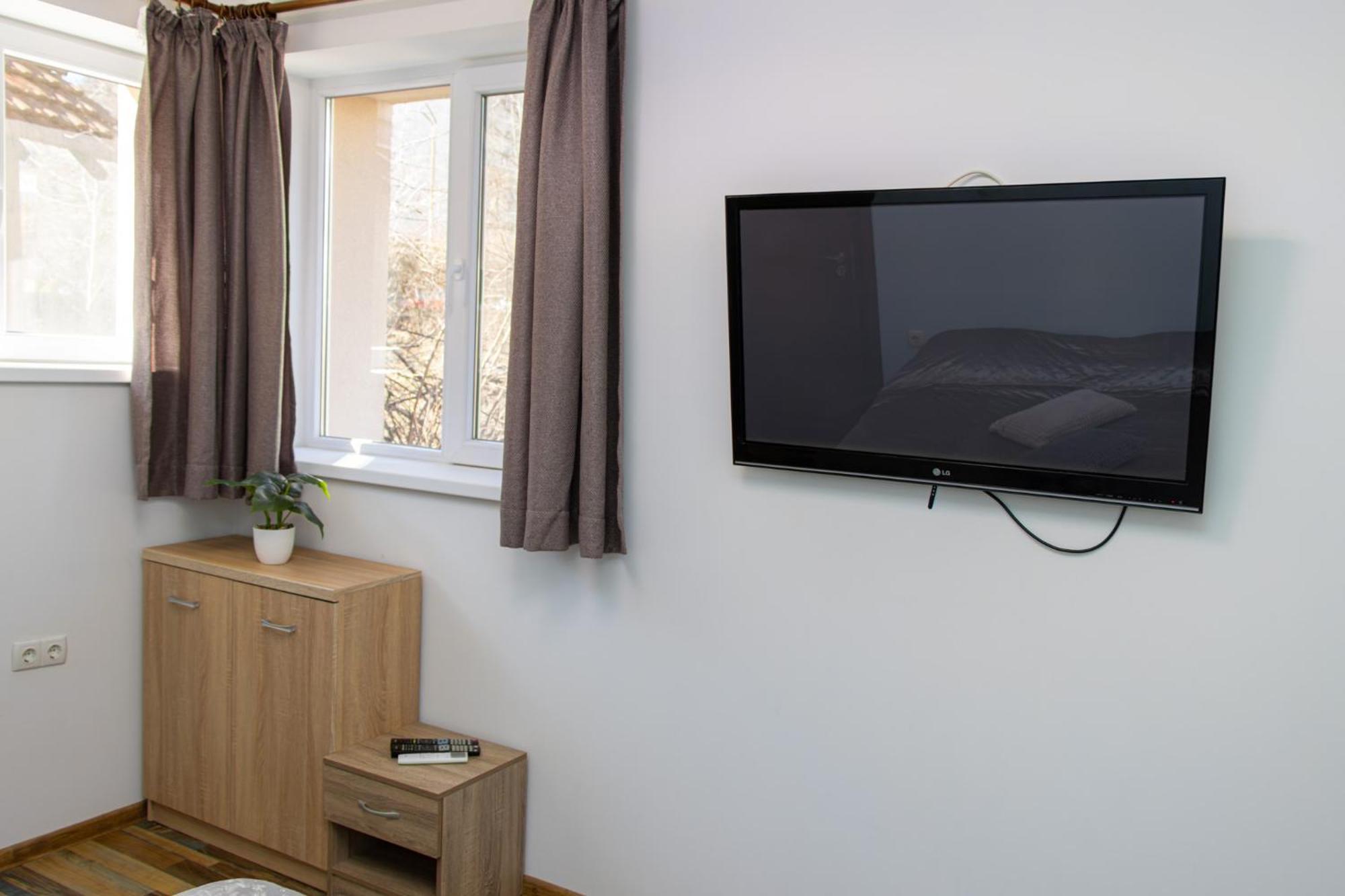 Navial Hotel Габрово Екстериор снимка