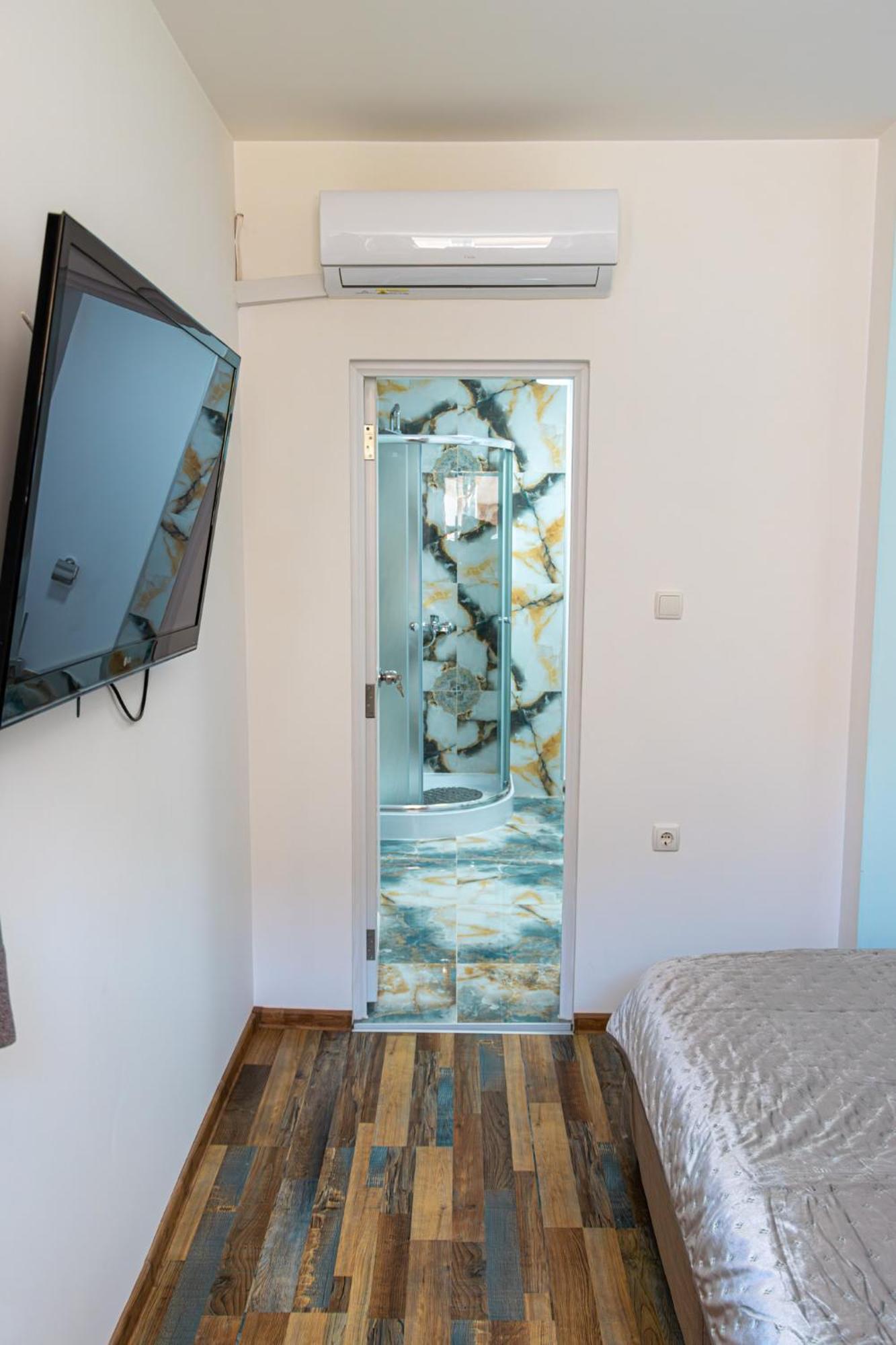 Navial Hotel Габрово Екстериор снимка